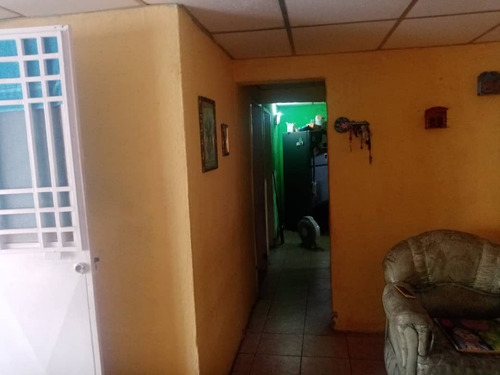 Imagen 4 de 14 de En Venta Casa En La Candelaria 04243743396