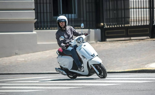 Imagen 15 de 15 de Kymco Like New 150 I Abs Cycles Motos