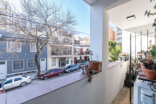 Ph De 3 Ambientes Con Terraza Refaccionado En Venta En Almagro