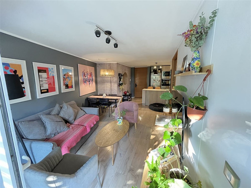 Departamento En Venta De 2 Dorm. En Ñuñoa