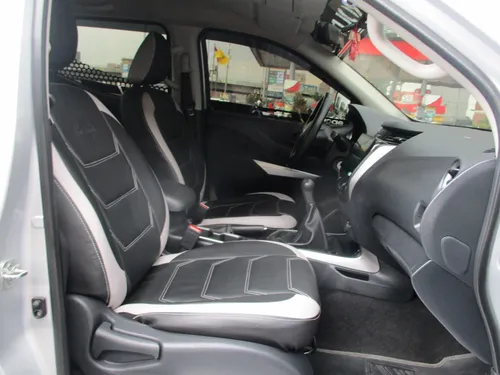 Nissan Frontier Doblecabina 4x2 2500cc Mt Aa
