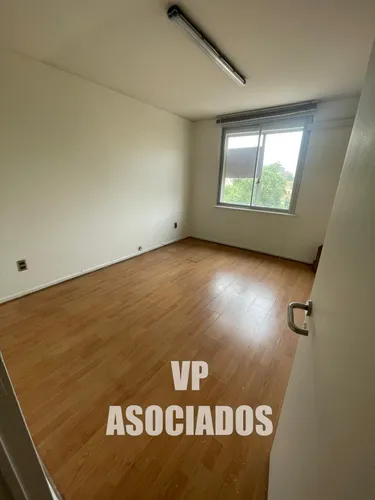 Departamento / Oficina Para Readecuar, Excelente Ubicación.