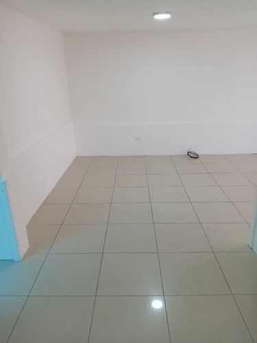 Casa De 4 Habitaciones Y 3 Baños
