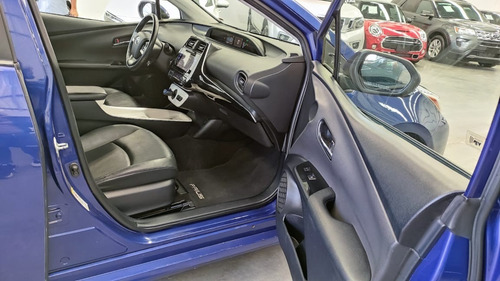 Imagen 13 de 15 de 2016 Toyota Prius Premium