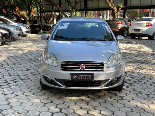 Imagem 2 de 10 de Fiat Linea Essence 1.8 Flex 16v 4p 2015/2016