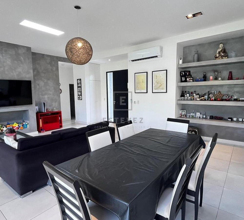 Casa En Venta, 3 Dormitorios, Pileta, Barrio Cerrado, Escobar, G.b.a. Zona Norte
