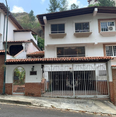 Espaciosa Casa Multi Niveles En Venta Alto Prado 