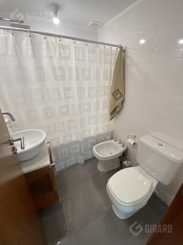 Imagen 25 de 30 de Departamento En Venta, Edificio Cronos, Zona La Perla.