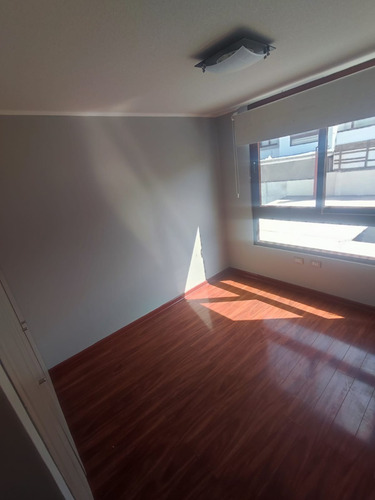 Casa Con Terraza Y Quincho Con Acceso A Laguna