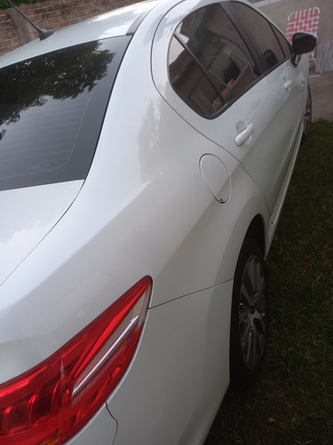 Peugeot 408 1.6 Allure Pack 115cv