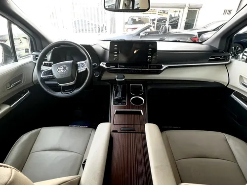 Toyota Sienna 3.5 Xle Piel At