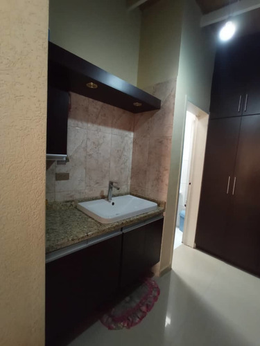 Imagen 9 de 10 de Townhouse En Venta En Urbanización Villas Geica La Morita