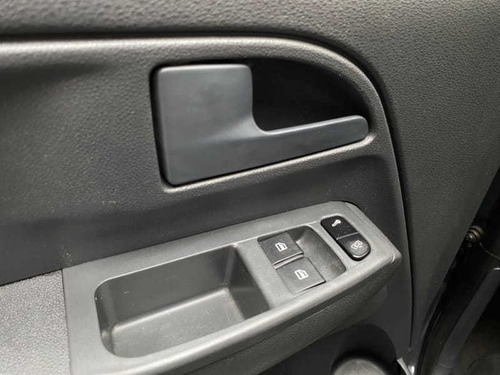 Imagem 12 de 14 de Volkswagen Fox 1.0 2008
