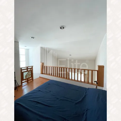 Casa En Venta Con Amplio Jardin En Cumbres Del Lago