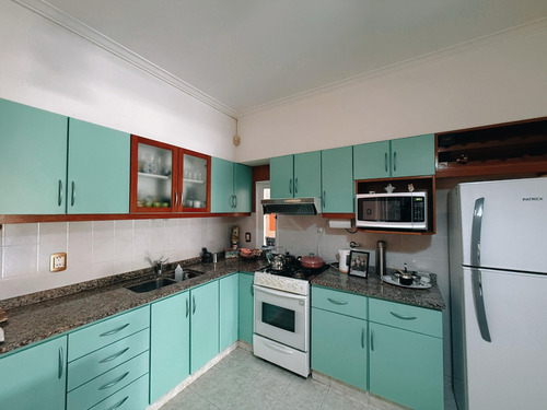 ¡¡casa Excelente, Lista Para Mudarte!! Calle Mitre Al 800