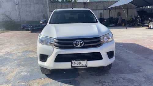 Imagen 9 de 14 de Toyota Hilux Sr 2017