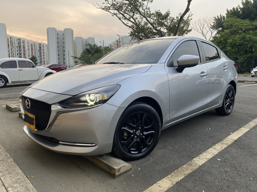 Mazda 2 Sedan 1.5 Grand Touring