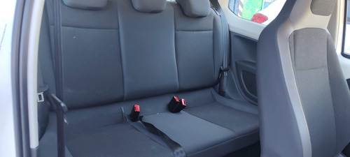Volkswagen Up! 1.0 High Up! 75cv 3 p