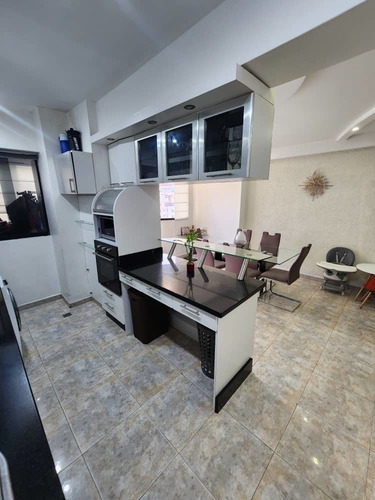 Imagen 8 de 19 de Rosaura Cortez Vende Apartamento Amoblado En La Trigaleña Res Tivoli Con Planta Y Pozo