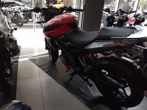 Rouser Ns200