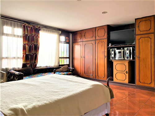Venta De Casa En La Leonora