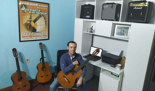 Imagen 7 de 8 de Clases De Guitarra, Ukelele, Bajo. Cursos Todo El Año