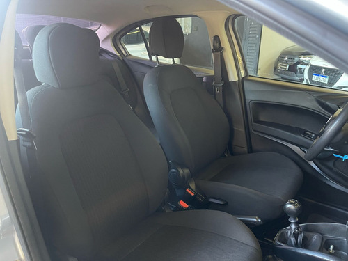 Fiat Cronos 1.0 Flex 4p