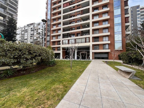 Departamento En Arriendo De 3 Dorm. En Las Condes