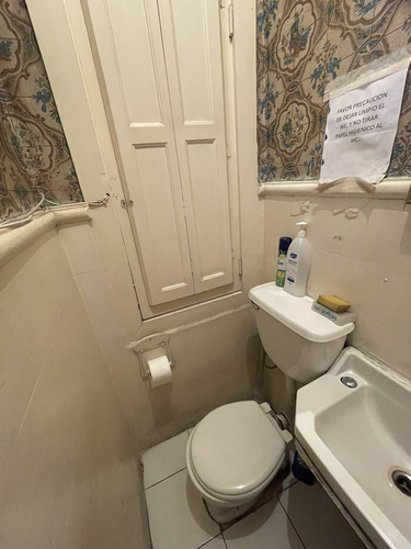 Arriendo Oficina En Casa Comercial Con Excelente Ubicacion