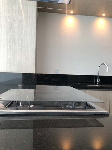 Hermosa Residencia En Venta En Solares