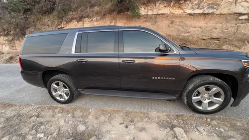 Chevrolet Suburban 5.3 Ltz Mt
