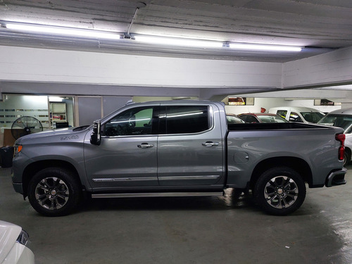 Chevrolet Silverado 5.3 V8 High Country