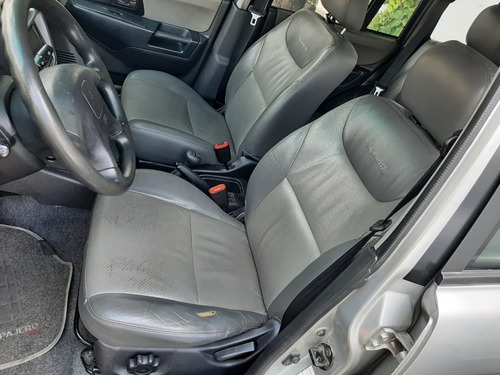 Imagem 11 de 15 de Mitsubishi Pajero Tr4 2.0 Aut. 5p