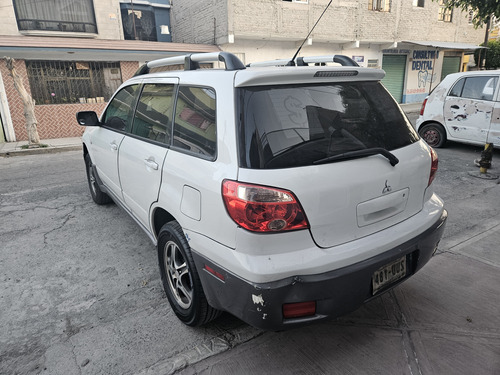 Mitsubishi Outlander 2.4 Ls Basica Aa Ee At