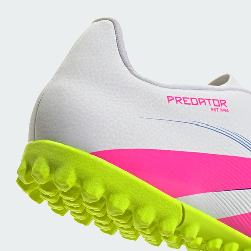 Chuteira Predator Club Society adidas