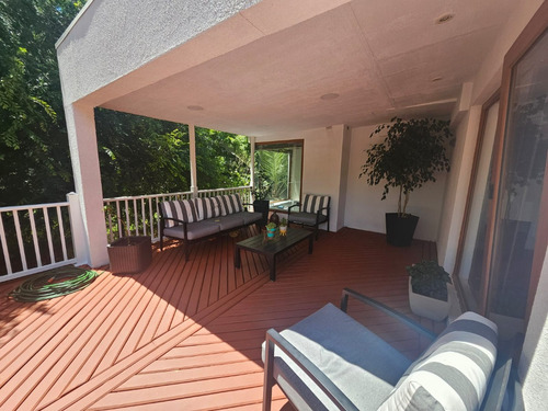Tejada Con Niveles 4dort+4baños+10estc+bod+gy+piscina+jardin