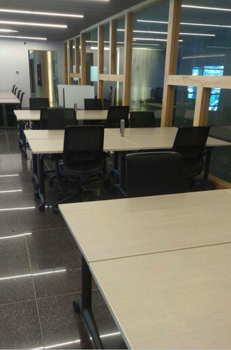 Imagen 5 de 5 de Renta Oficinas Amuebladas .