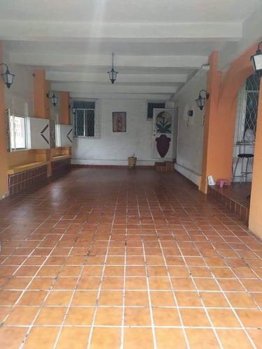 Imagen 1 de 14 de Casa De Oportunidad Con Uso De Suelo Mixto
