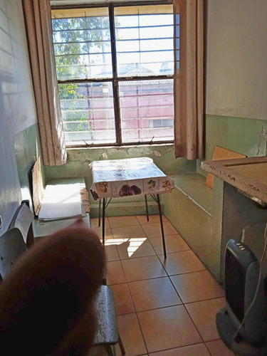 Galpon Industrial 1.400 Mts Mas Oficinas, Prox Pcio Legislativo Salidas Por 2 Calles $ 240.000.-
