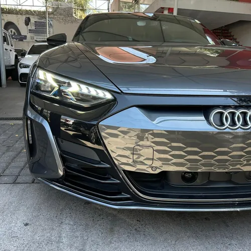 Audi E-tron rs e-tron