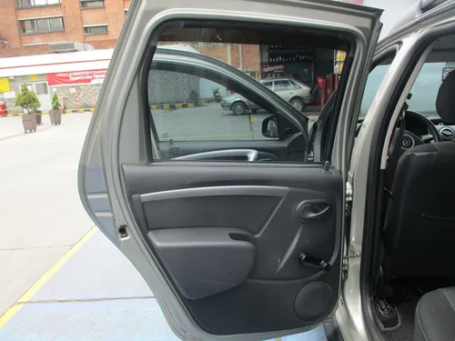 Renault Duster EXPRESSION 4X2 1600CC MT AA