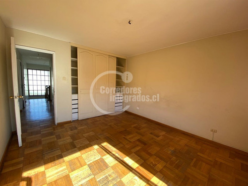 Venta Casa En Viña Del Mar, Sector Oriente,solida Y Luminosa