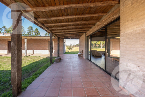 Venta De Chacra En San Pedro - Casa De 430 M2 - Gobernador Castro - Pecan Y Arboleda