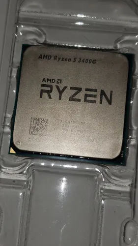 Procesador Amd Ryzen 5 3400g Con Disipador Y Caja Originales (Usado)