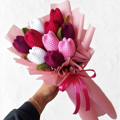 Ramo De Tulipanes Hechos A Crochet