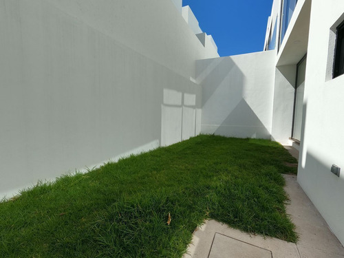 Casa Green: Una Joya Oculta En Zibatá E1