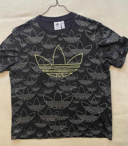 Playera adidas