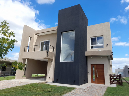 Casa En Alquiler En Canning- Barrio San Felipe