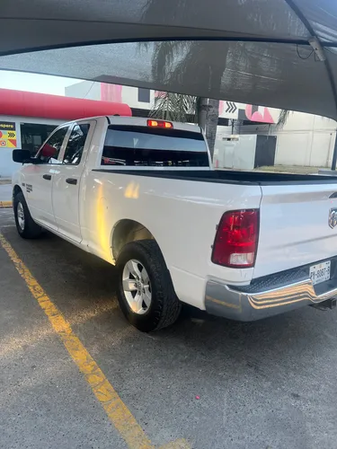 RAM Ram 1500 5.7 hemi modelo classic