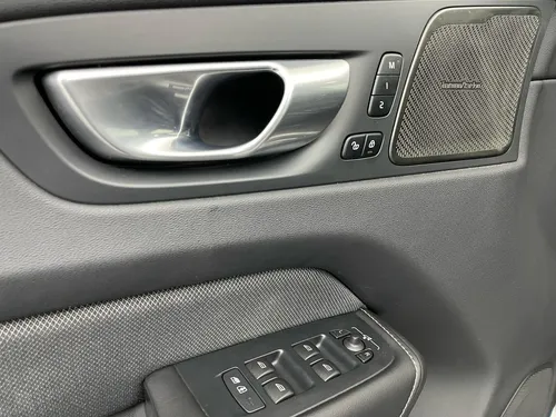 Volvo Xc60 Ultimate Dark T8 4x4 Phev 5p Aut 2024 Niv905
